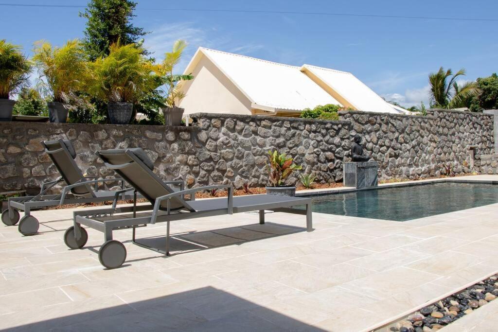 Villa Du Beau Vallon 2 Jacuzzi Privatif Et Piscine Chauffee Partagee Сен-Бенуа Экстерьер фото